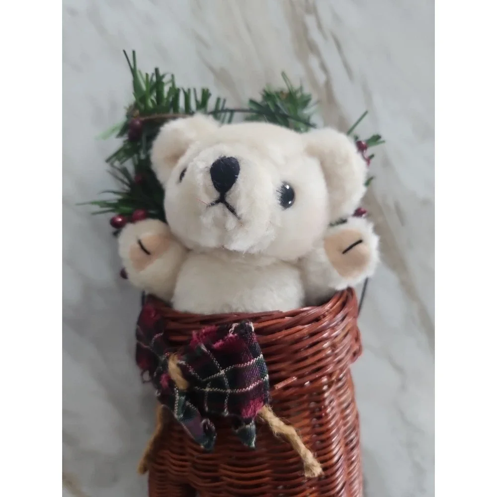 Wicker Rattan Woven Mitten Hanging Basket With Bear Holiday Decor Country